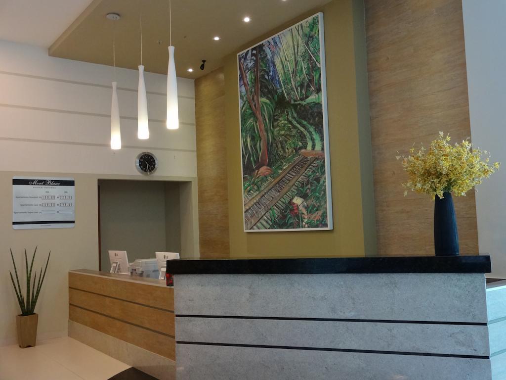勃朗峰套房酒店 Nova Iguaçu 外观 照片