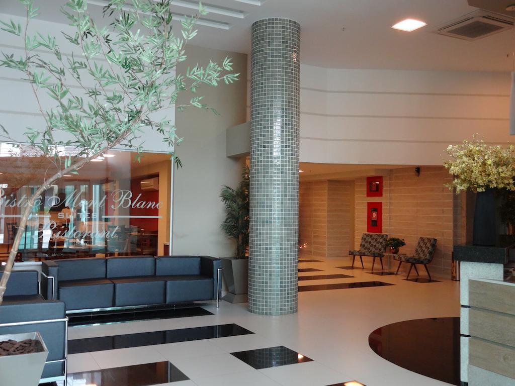 勃朗峰套房酒店 Nova Iguaçu 外观 照片